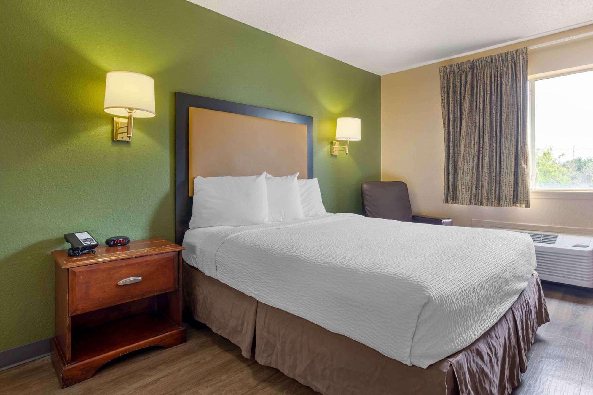 Extended Stay America Select Suites - Houston - Шугар-Ленд Екстер'єр фото